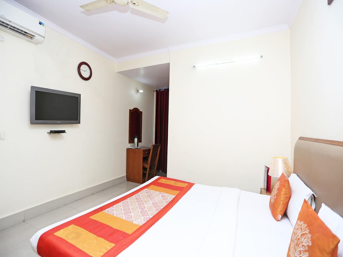 Oyo 10788 Hotel Harisons Continental Patna (Bihar) Eksteriør billede