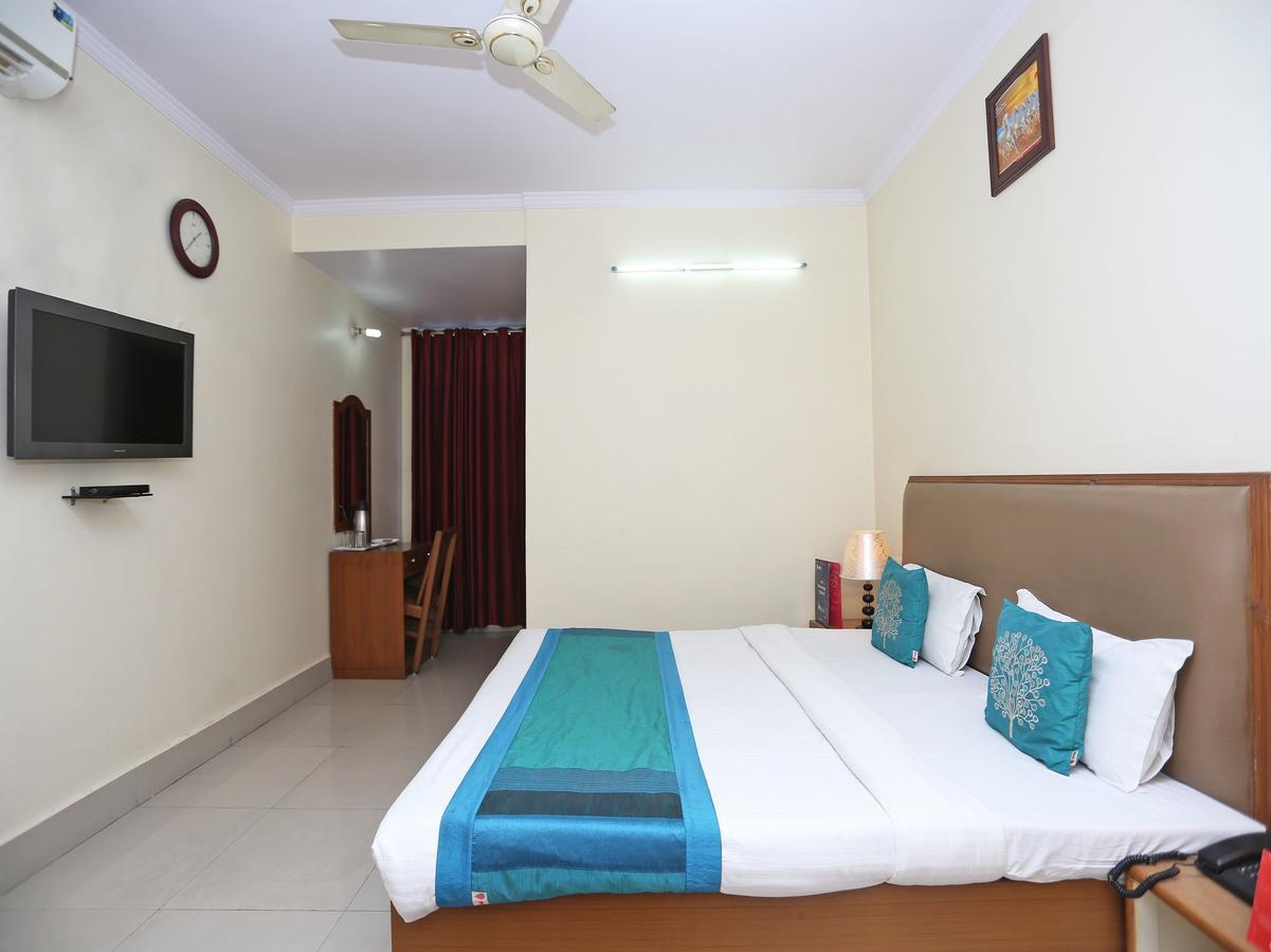 Oyo 10788 Hotel Harisons Continental Patna (Bihar) Eksteriør billede